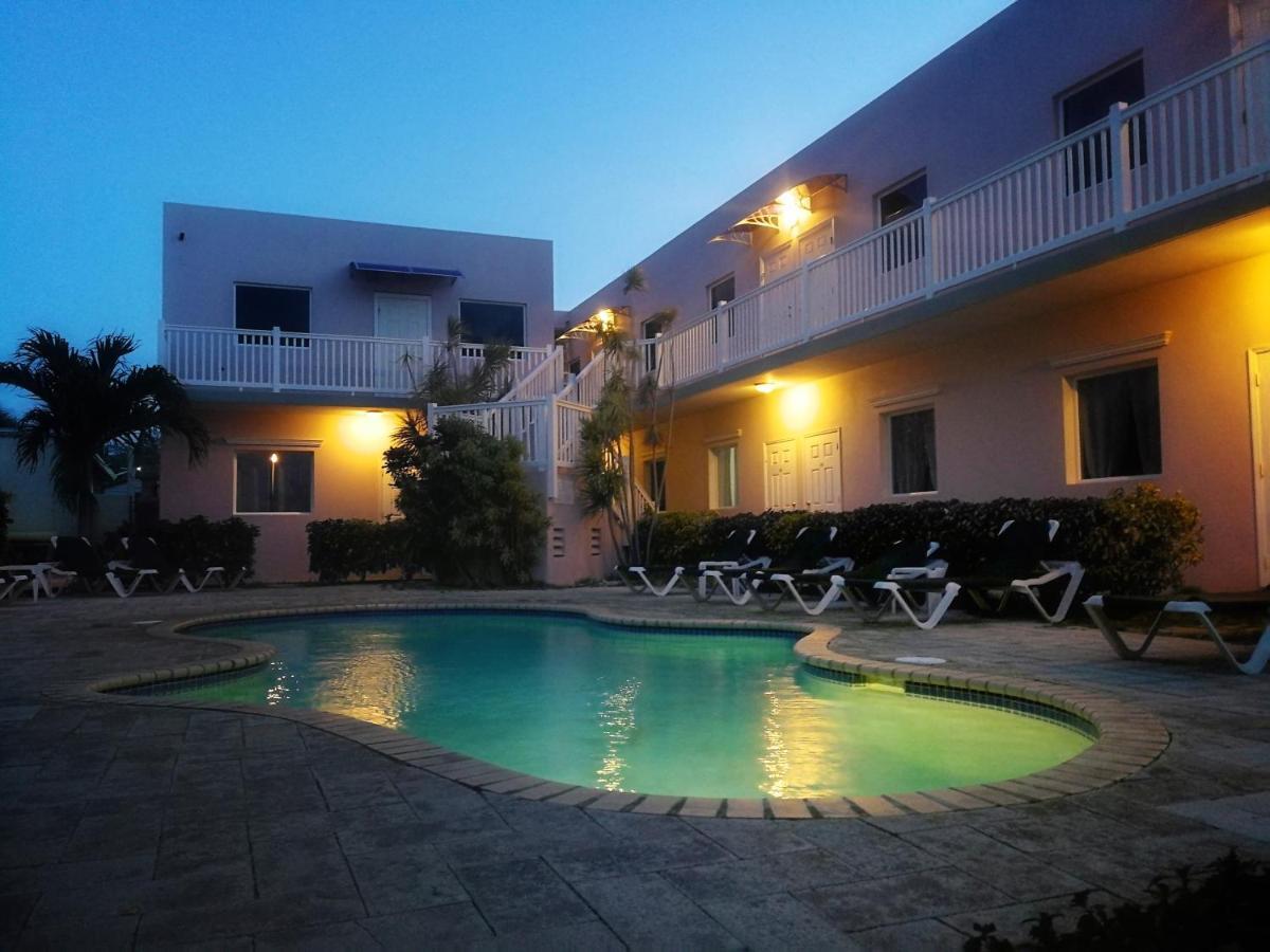 Agua Clara Eco Suites Oranjestad Exterior photo
