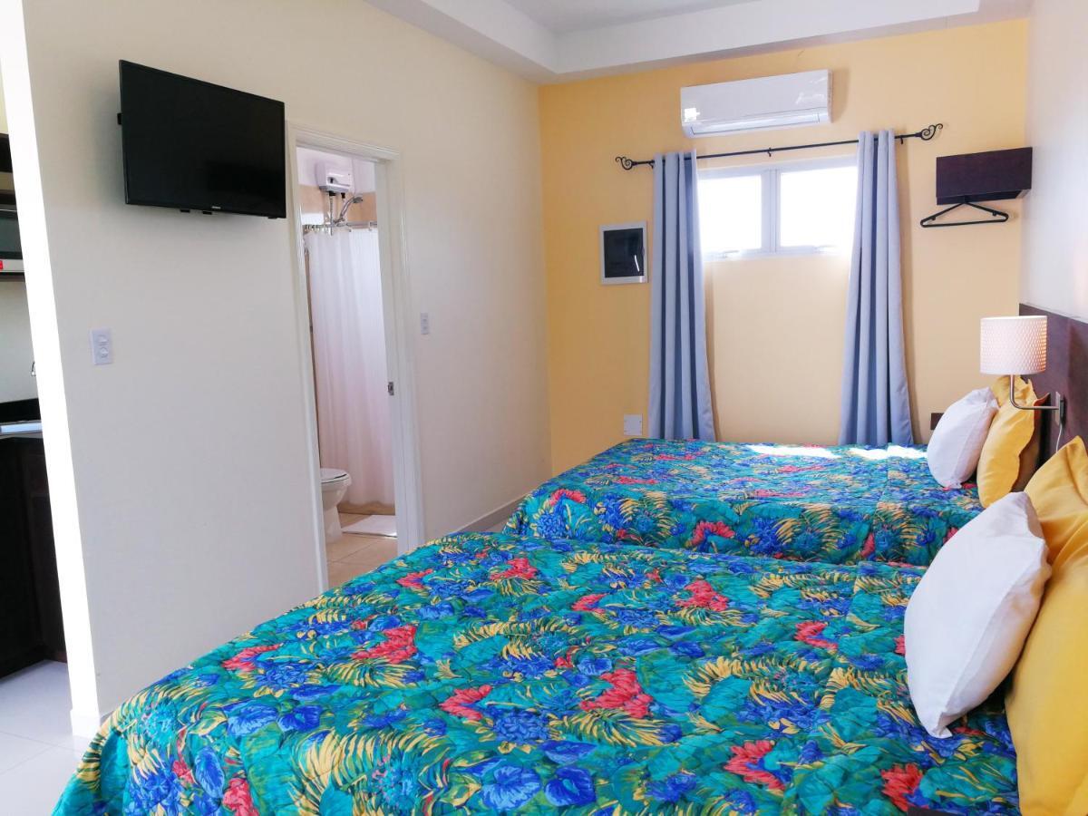 Agua Clara Eco Suites Oranjestad Exterior photo